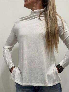 Athleta Cream Long-Sleeve Mock Neck Top